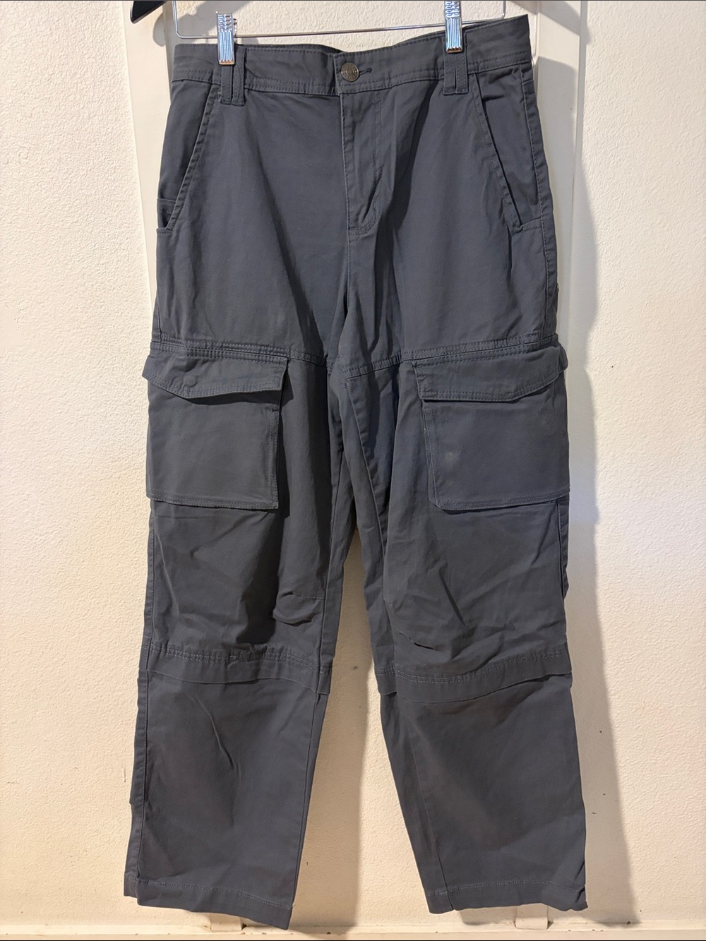Refuge Women’s Cargo Pants - Dark Gray